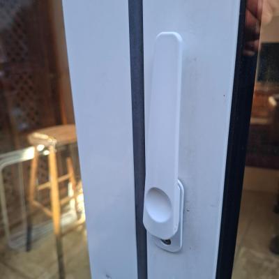 Bi-fold aluminium door handle